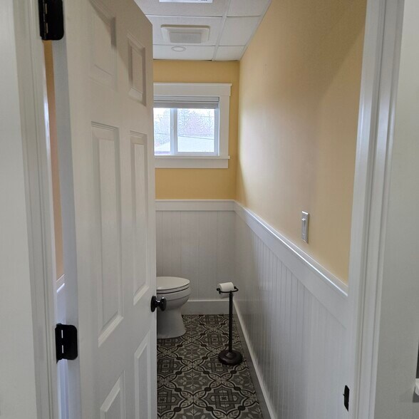 More Photos Of 2005 Deer Park Ave, Deer Park Medical For Lease