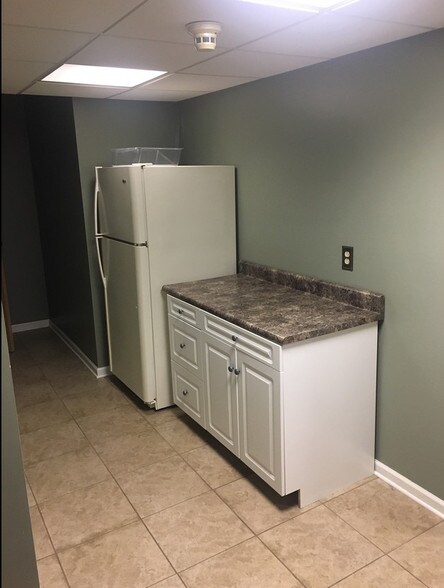 More Photos Of 903 Constitution Blvd, Beaver Falls Office For Lease