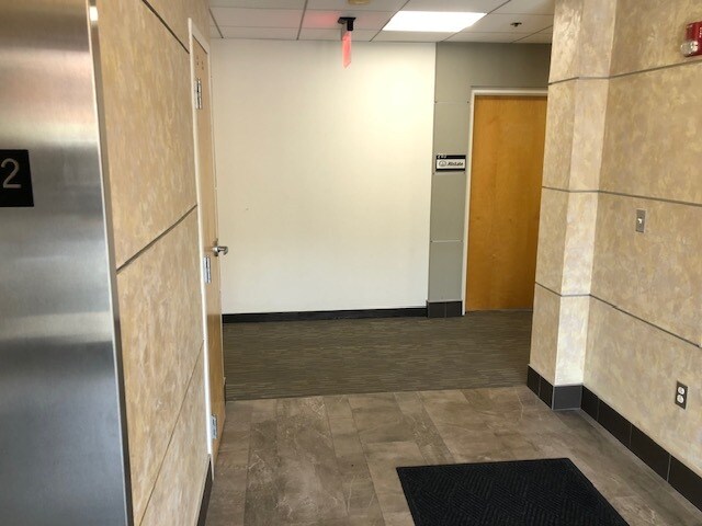 More Photos Of 46396 Benedict Dr, Sterling Office For Lease