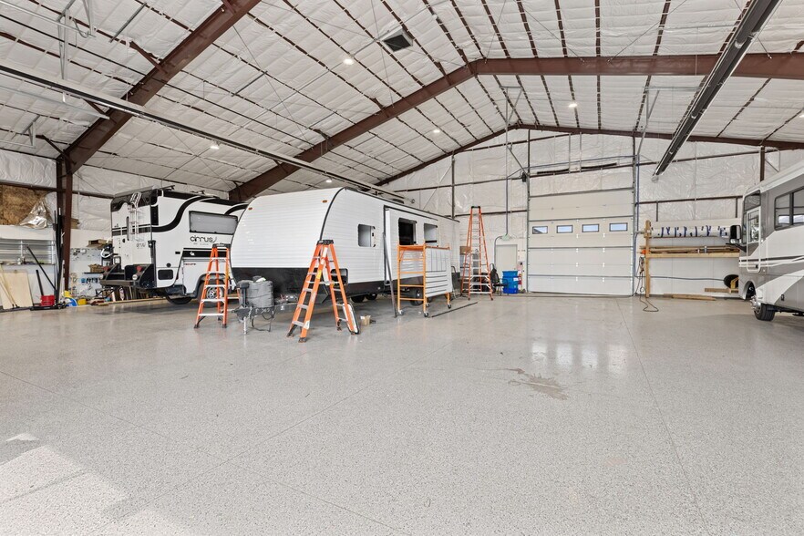 More Photos Of 17164 I 25 Frontage Rd, Platteville Flex For Lease