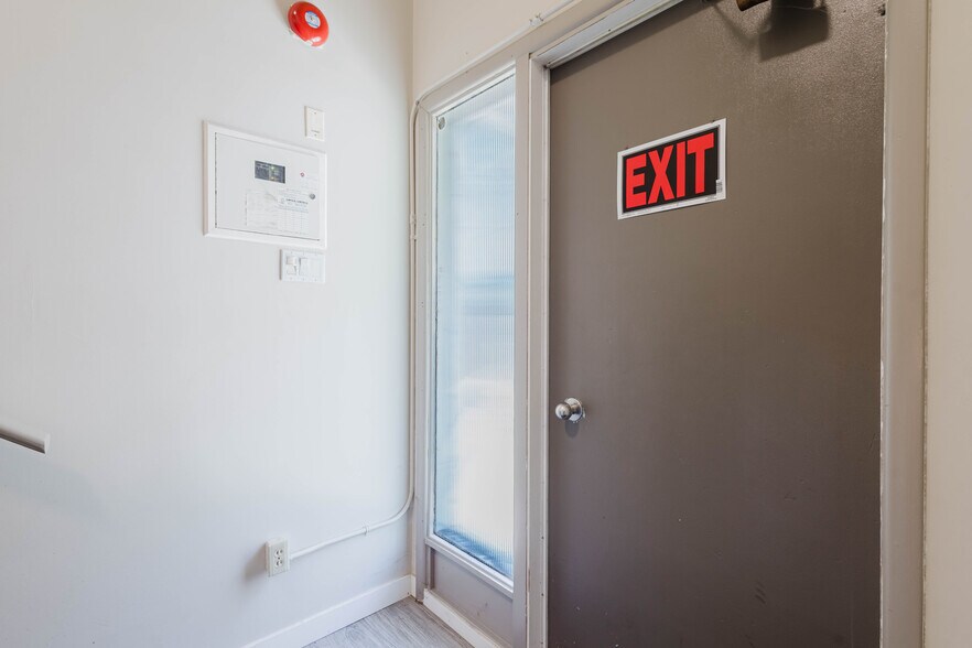 More Photos Of 8504 98 St NW, Edmonton Apartments For Sale