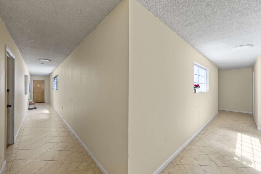 More Photos Of 280 Howland St, Redwood City Apartments For Sale