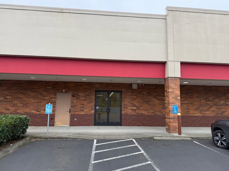 More Photos Of 12115-12117 SE Stevens Rd, Portland Unknown For Lease