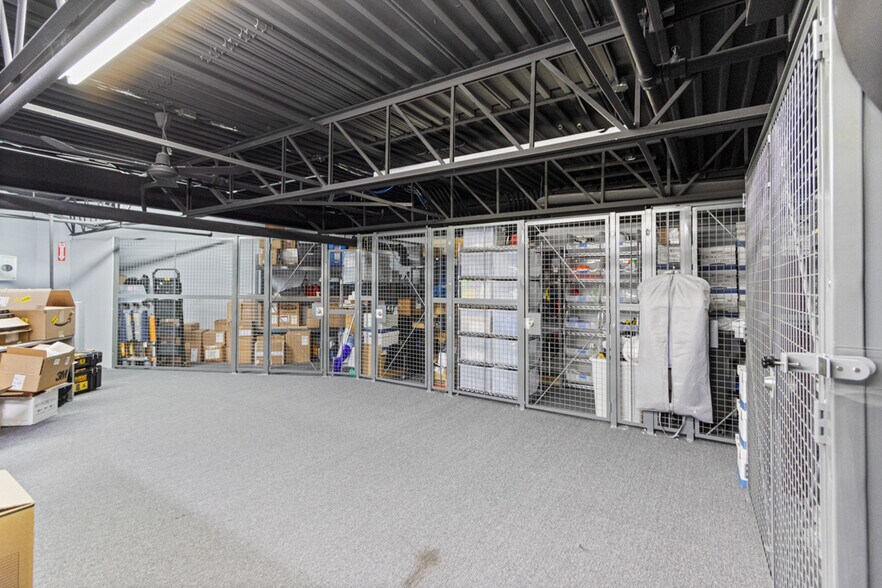 More Photos Of 588 Edward Ave, Richmond Hill Light Distribution For Sale