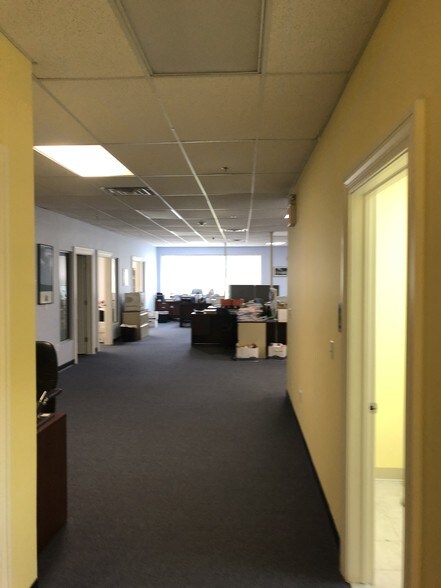 More Photos Of 43 Newburgh Rd, Hackettstown Office For Lease