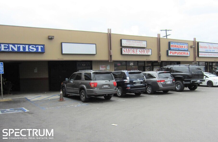 More Photos Of 15232-15246 Saticoy St, Van Nuys Freestanding For Lease