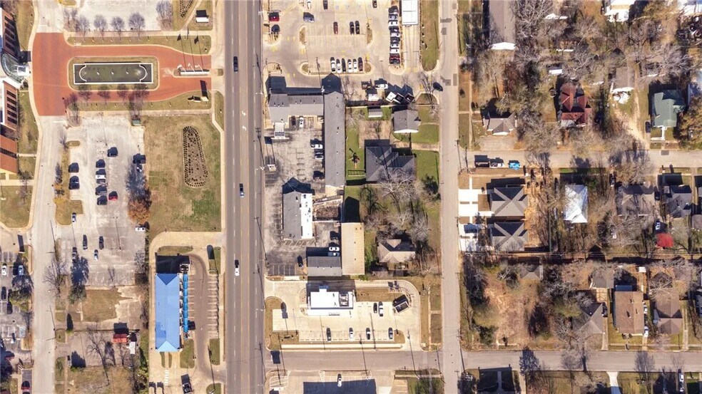 More Photos Of 520 S Jackson St, Jacksonville Hotel For Sale