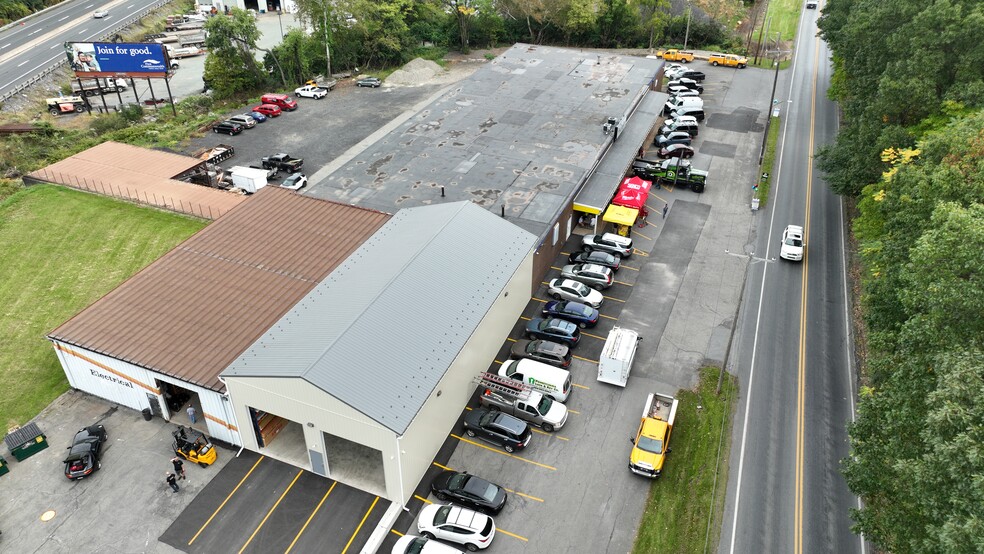 More Photos Of 2300 Wood Ave, Easton General Retail For Sale