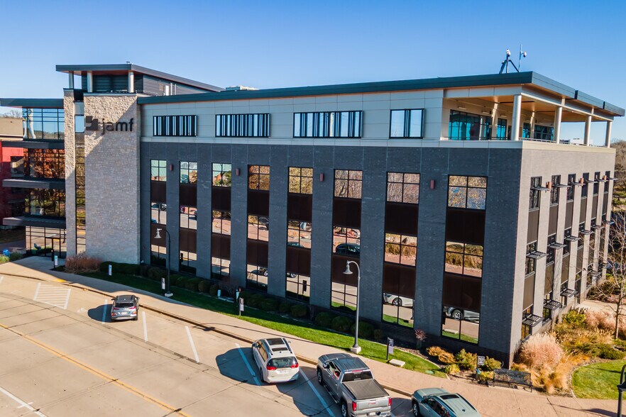 More Photos Of 215 Riverfront Ter, Eau Claire Office For Lease