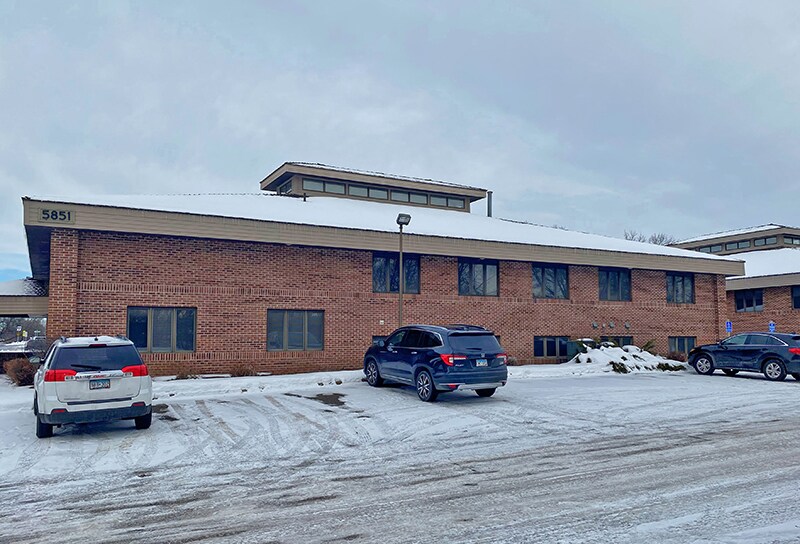More Photos Of 5851 Cedar Lake Rd, Saint Louis Park Office For Sale