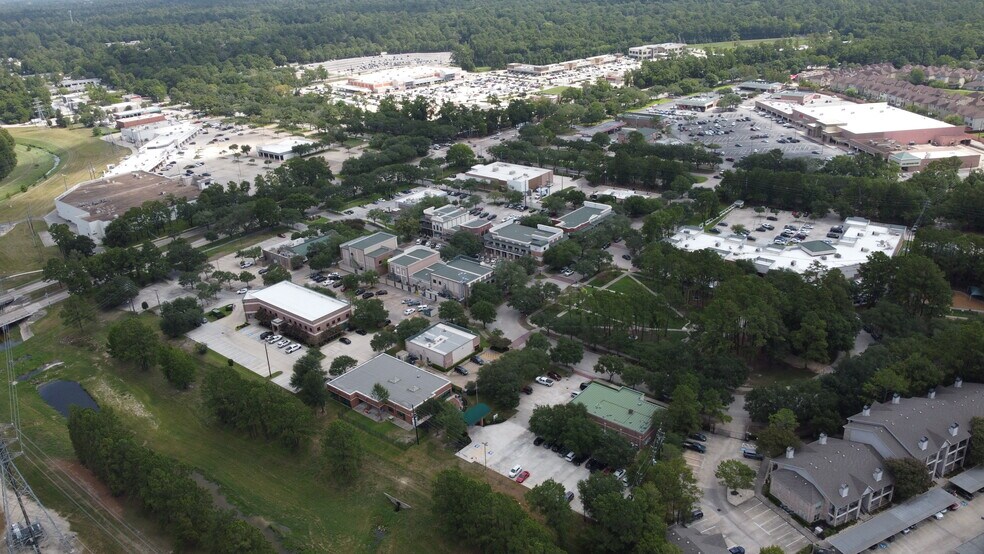 More Photos Of 8 N Main St, Kingwood Unknown For Lease