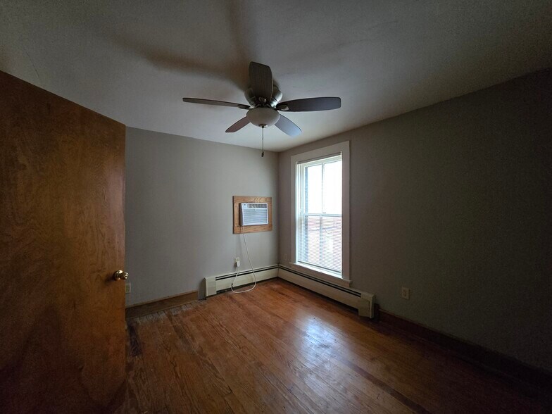More Photos Of 813 W Berry St, Fort Wayne Apartments For Sale