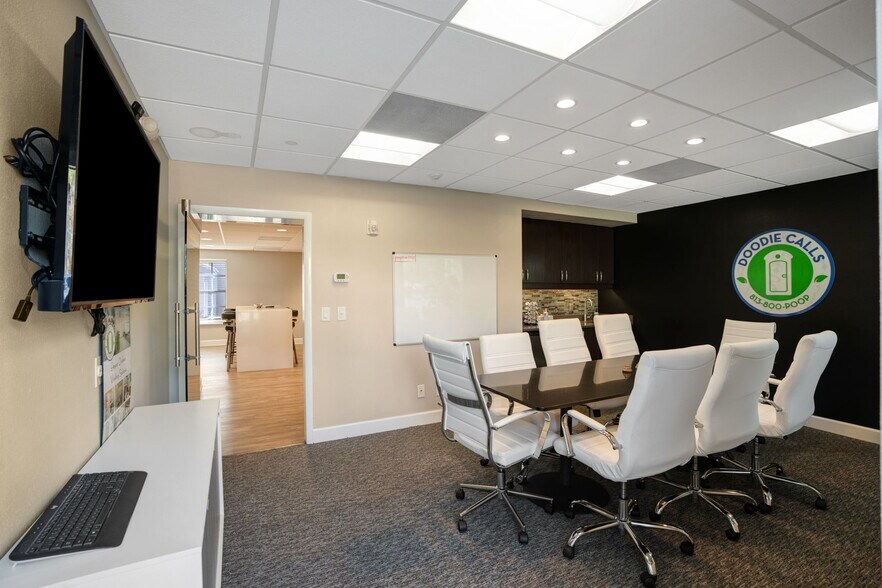 More Photos Of 1505 Tamiami Trl S, Venice Medical For Sale