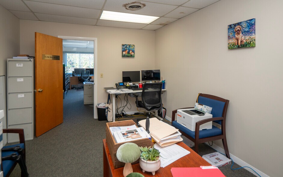 More Photos Of 1120 Aquidneck Ave, Middletown Office For Sale
