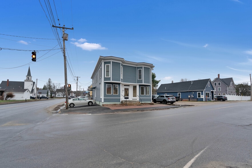 More Photos Of 924 Main St, Waterboro General Retail For Lease