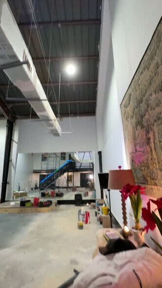 More Photos Of 8418 Broadway St, San Antonio Industrial For Sale