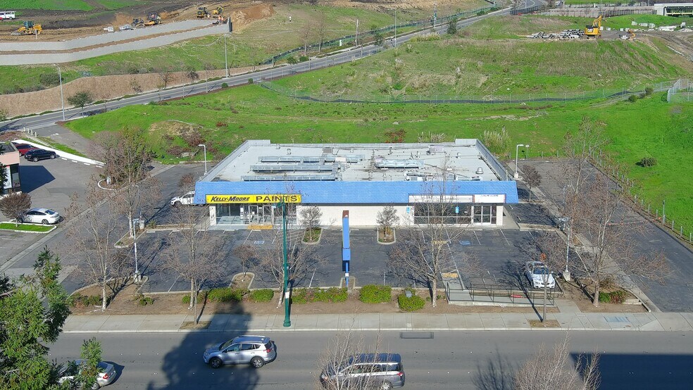More Photos Of 28722-28728 Mission Blvd, Hayward Freestanding For Lease