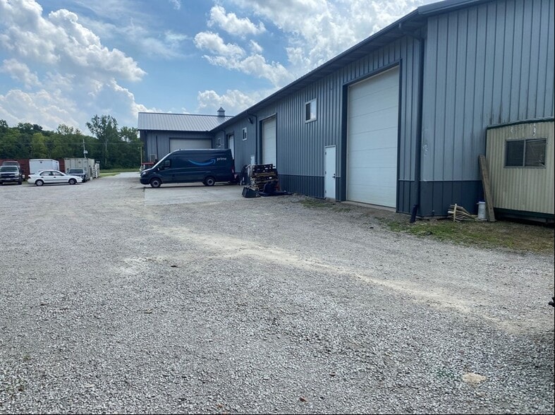 More Photos Of 1050 E H Hwy, Liberty Unknown For Lease