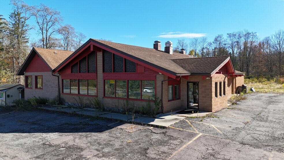 More Photos Of 732 Hamlin Hwy, Lake Ariel Restaurant For Sale
