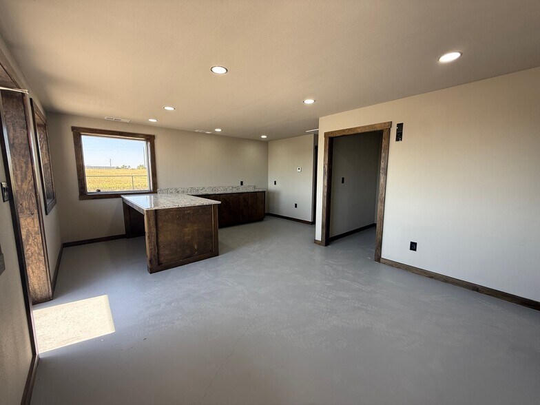 More Photos Of 1730 Smith Rd, Rockwall Warehouse For Lease