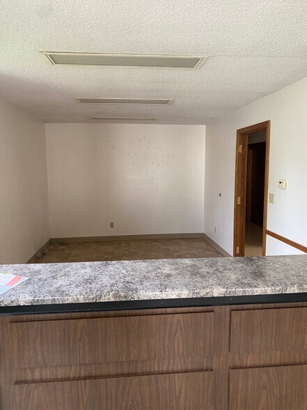 More Photos Of 421 Main St, Tarkio Medical For Sale
