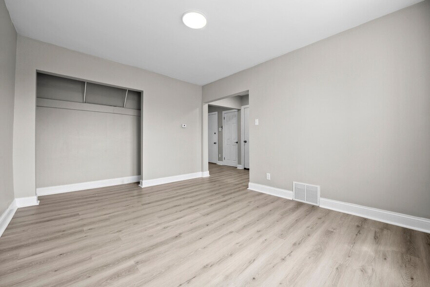 More Photos Of 7430 Alaska St, Detroit Apartments For Sale