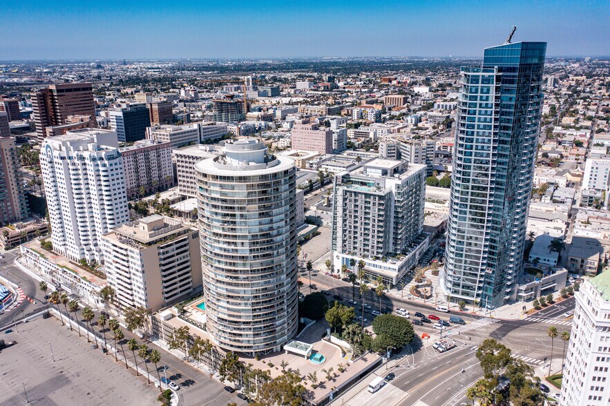 More Photos Of 707 E Ocean Blvd, Long Beach Apartments For Lease