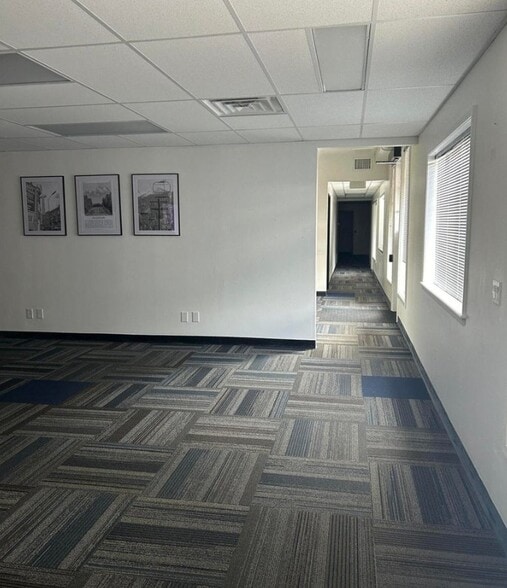 More Photos Of 2705 N 4th St, Flagstaff Office For Sale