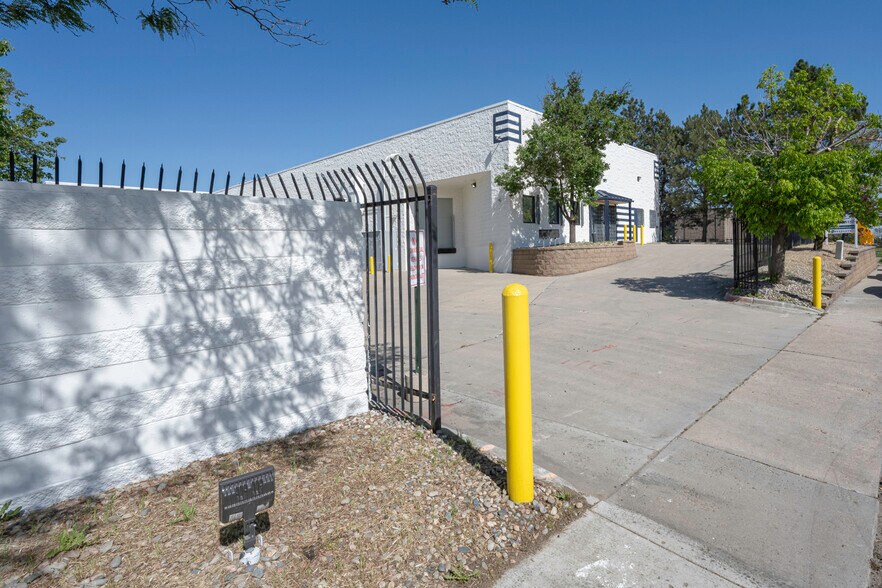 Primary Photo Of 5715 Fairfax St, Commerce City Warehouse For Lease