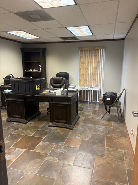 More Photos Of 821 E 25th St N, Wichita Industrial For Sale