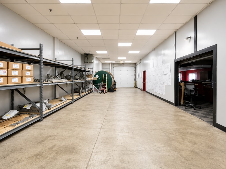 More Photos Of 20 Crescent St, Stamford Warehouse For Sale