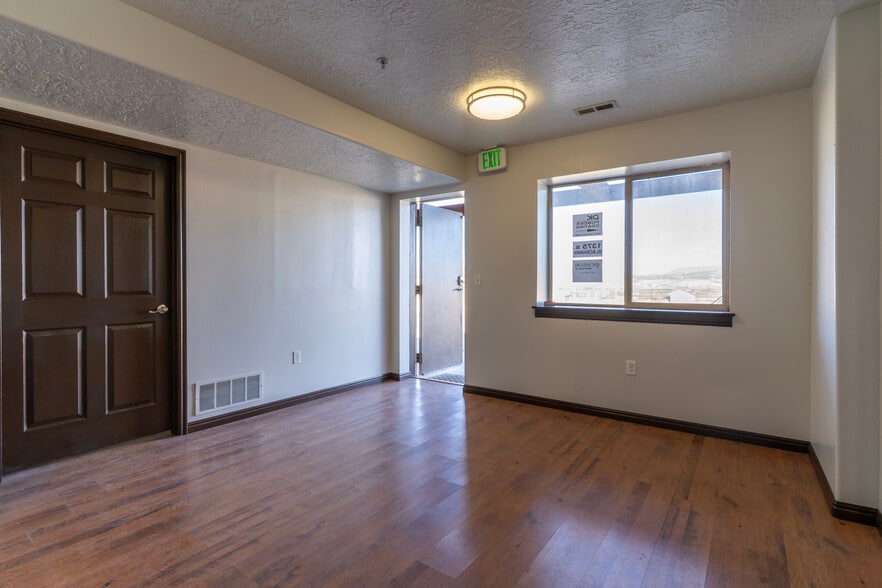 More Photos Of 1125 Blackhawk Blvd, Mount Pleasant Manufacturing For Sale