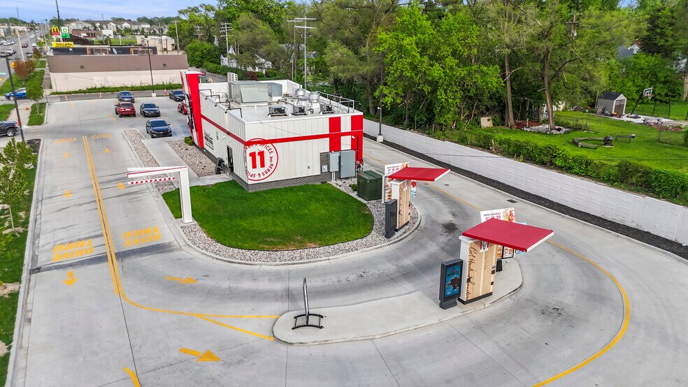 More Photos Of 18303 Joy Rd, Detroit Fast Food For Sale