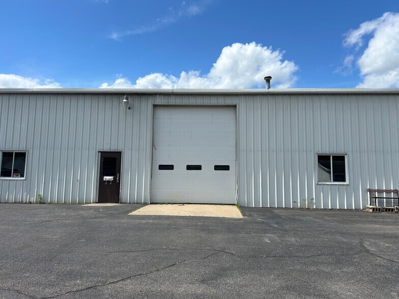 More Photos Of 205 Fleming St, Williamsport Self Storage For Lease