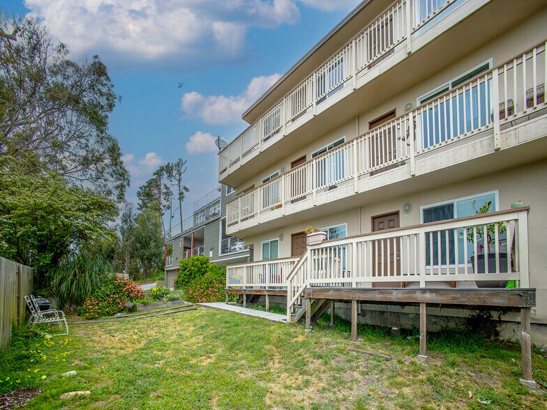 More Photos Of 510 Avenue Alhambra, Half Moon Bay Apartments For Sale
