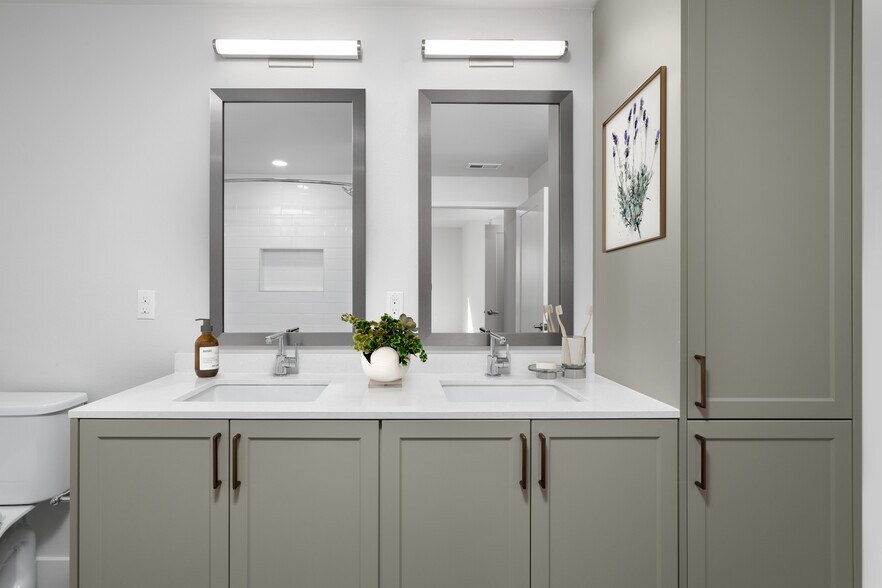 More Photos Of 185 S State College Blvd, Brea Apartments For Lease