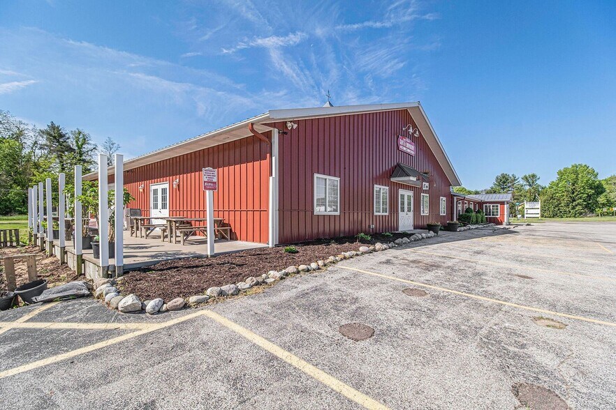 More Photos Of 44947 W Red Arrow Hwy, Paw Paw Restaurant For Sale