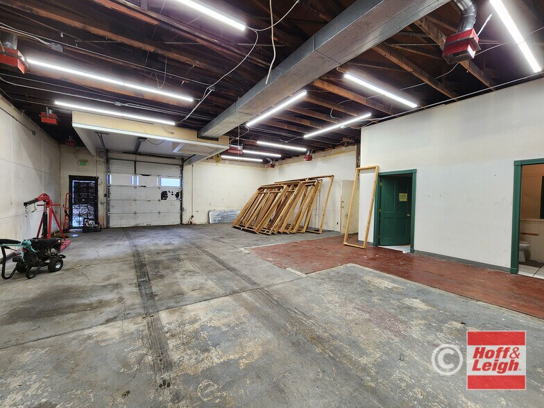 More Photos Of 1100 W Mississippi Ave, Denver Warehouse For Sale