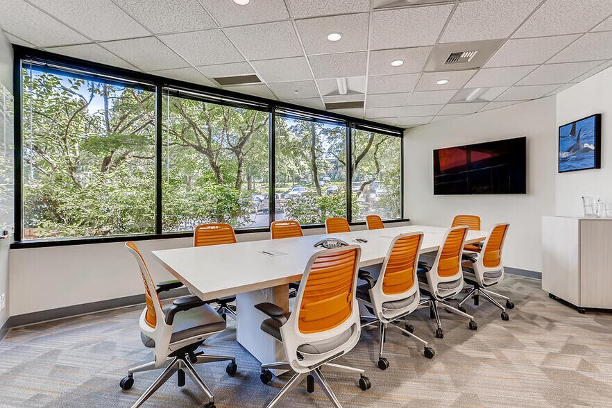 More Photos Of 13555 SE 36th St, Bellevue Coworking Space