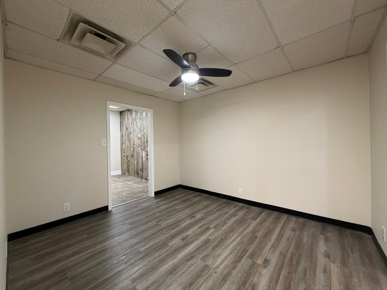 More Photos Of 4811 Trousdale Dr, Nashville Freestanding For Lease