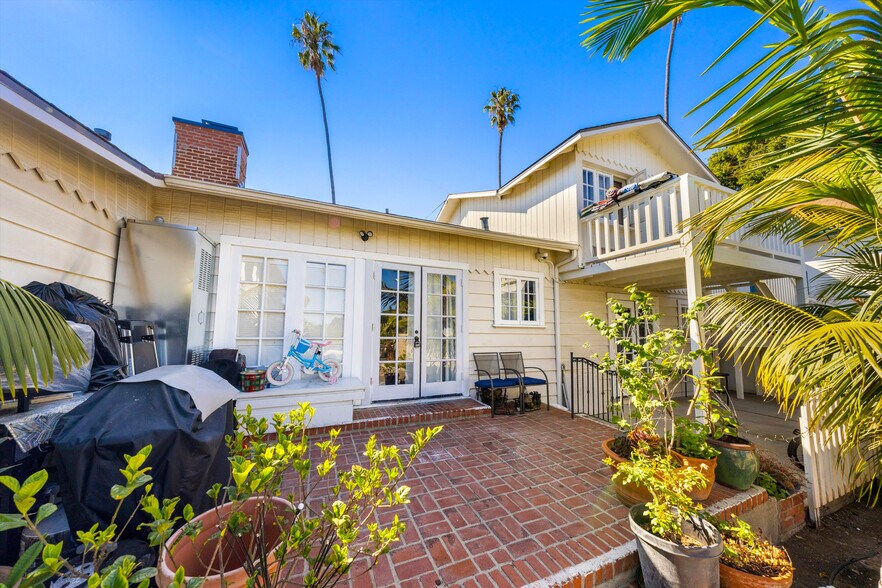 More Photos Of 1032 E Mason St, Santa Barbara Apartments For Sale