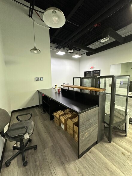 More Photos Of 6914 Brisbane Ct, Sugar Land Medical For Lease