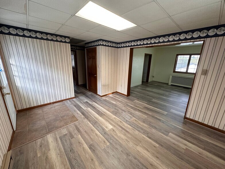 More Photos Of 4499 Mt Royal Blvd, Allison Park Office For Sale