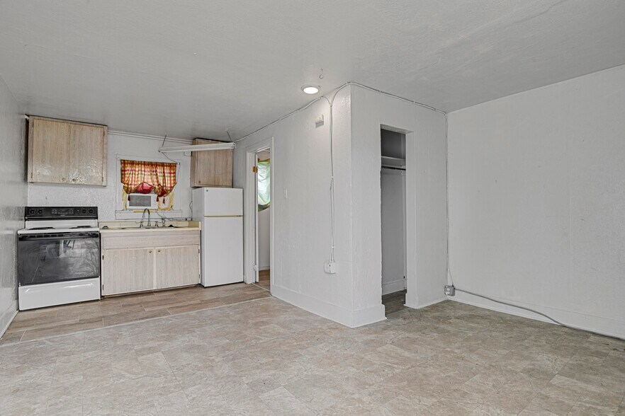 More Photos Of 2435 Lake Ave, Pueblo Manufactured Housing Mobile Home Park For Sale