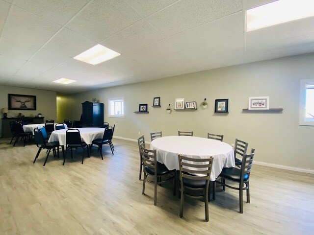 More Photos Of 688 Main St, Walden Restaurant For Sale