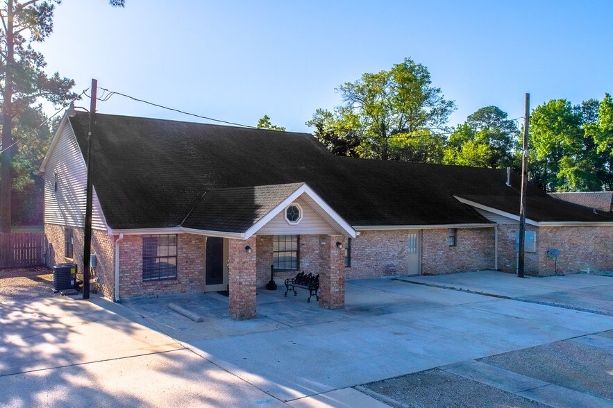 More Photos Of 894 Robert Blvd, Slidell Medical For Lease