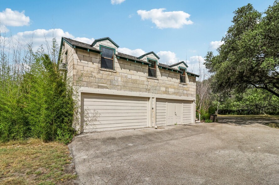 More Photos Of 7735 Mocking Bird Ln, San Antonio Lodge Meeting Hall For Sale