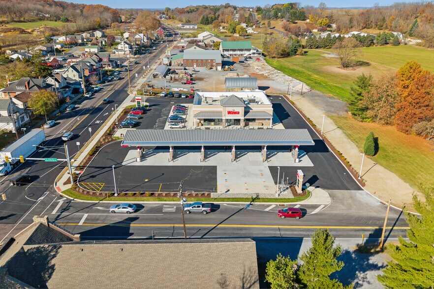 More Photos Of 10 Bernville Rd, Robesonia Convenience Store For Sale