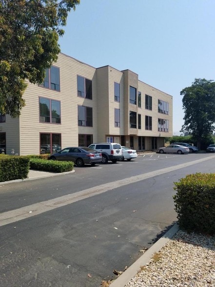 More Photos Of 426 Barcellus Ave, Santa Maria Medical For Lease