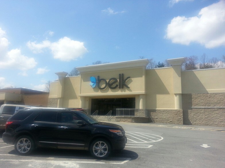 More Photos Of 1 Claypool Hill Mall, Cedar Bluff Unknown For Lease